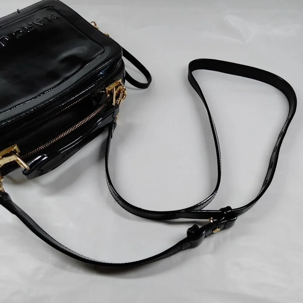 Marc Jacobs Black Patent Leather Box Satchel with Gold Hardware - Picture 4 of 10